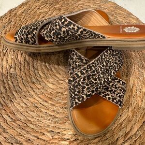 Yellow Box, criss-cross, leopard slip on
